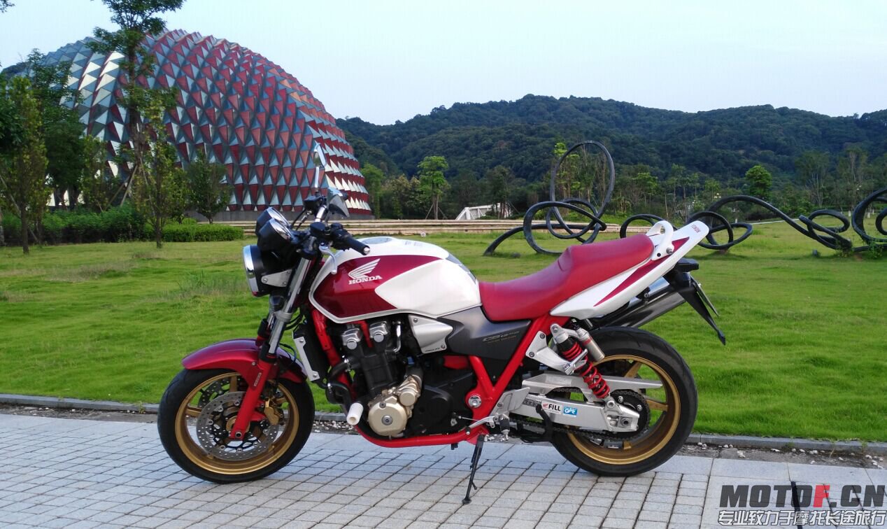 QQ图片20151008193724.jpg
