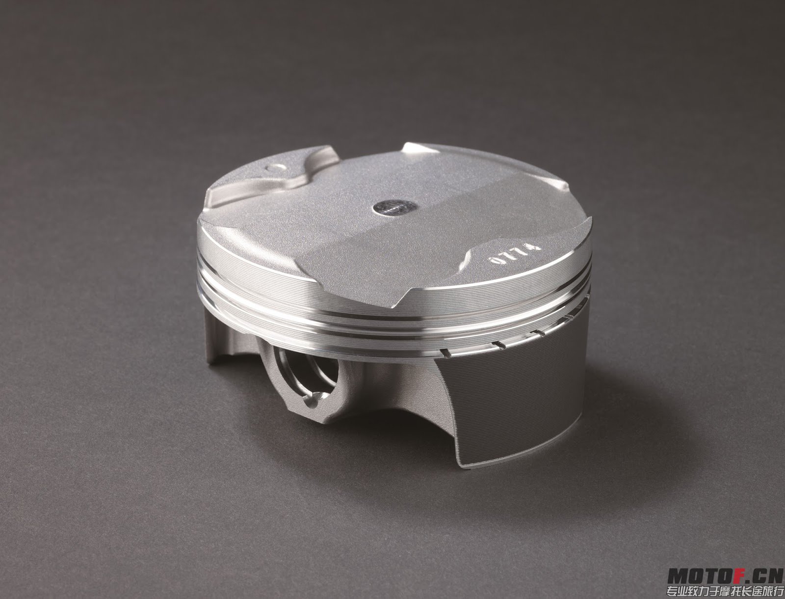 hi_2016 Ninja ZX-10R_piston.jpg