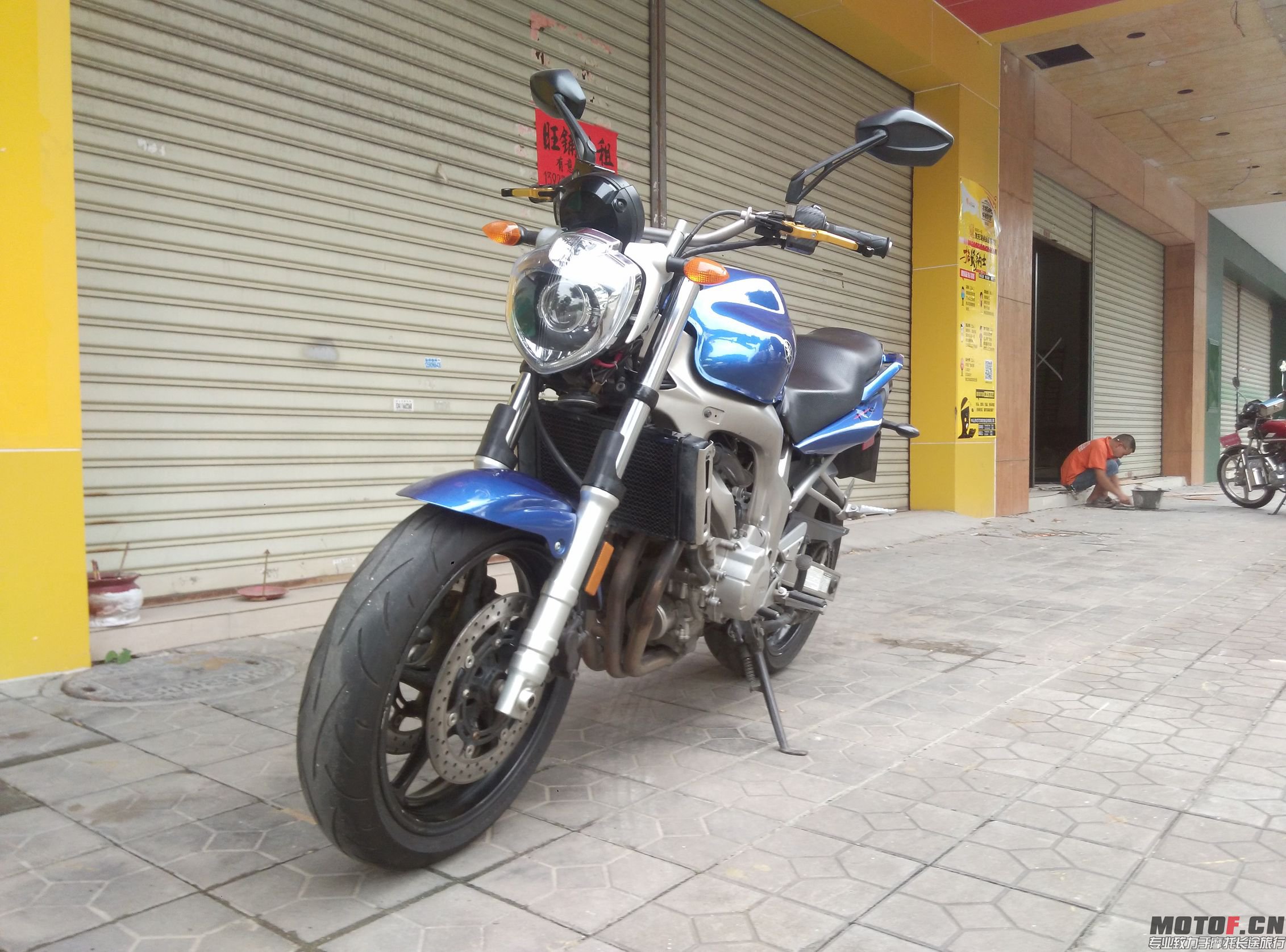 P51009-172620.jpg