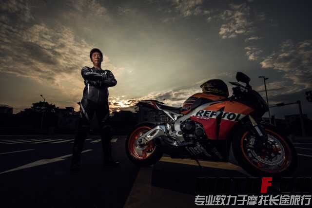 QQ图片20151010080357.jpg