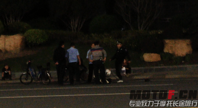 QQ图片20151016183952.png