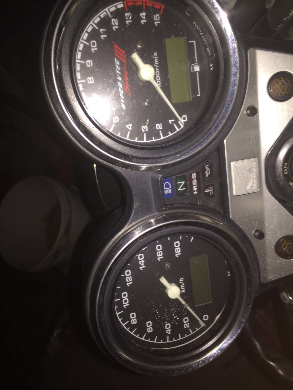 482937028937651587.jpg
