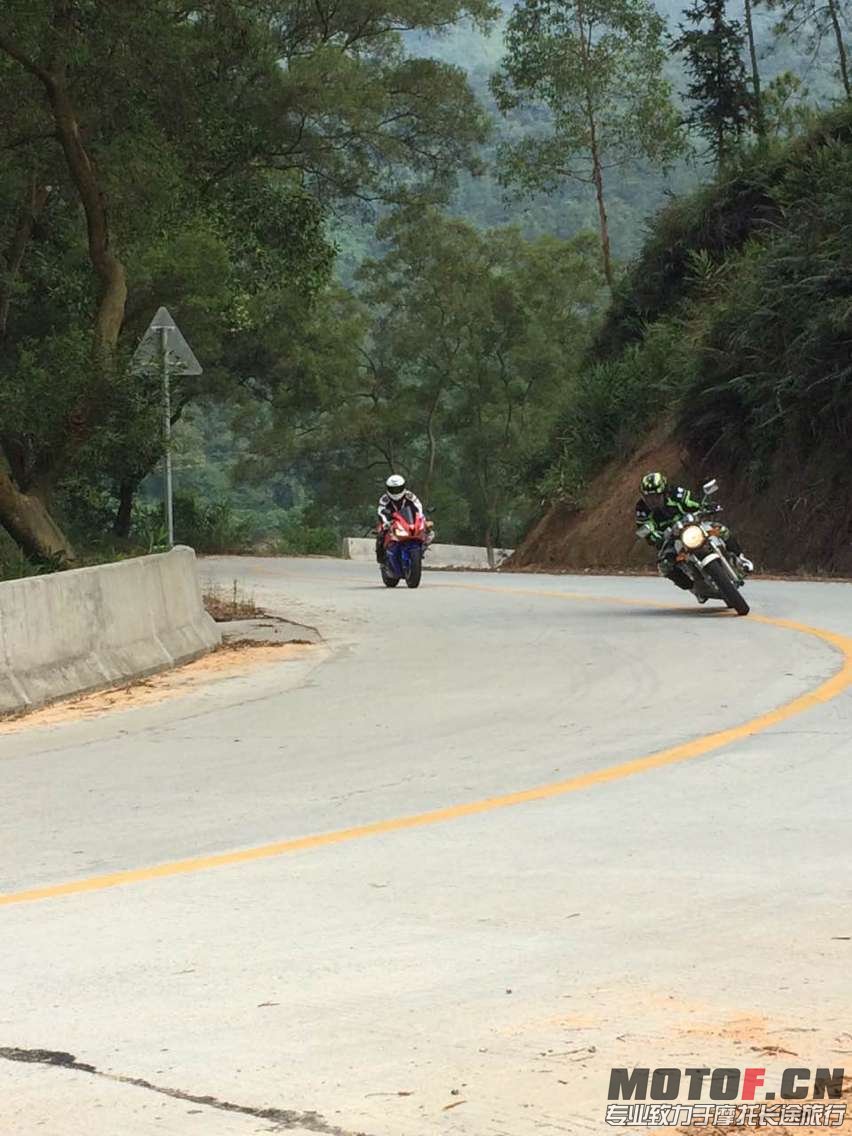 出游图