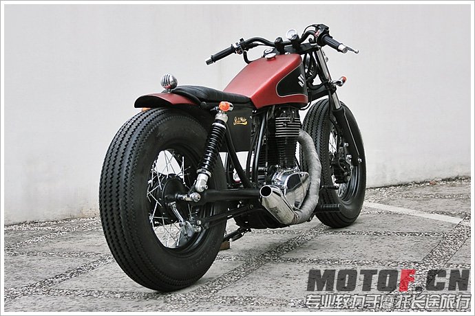 23_04_2013_studio_motors_suzuki_LS650_savage_04.jpg