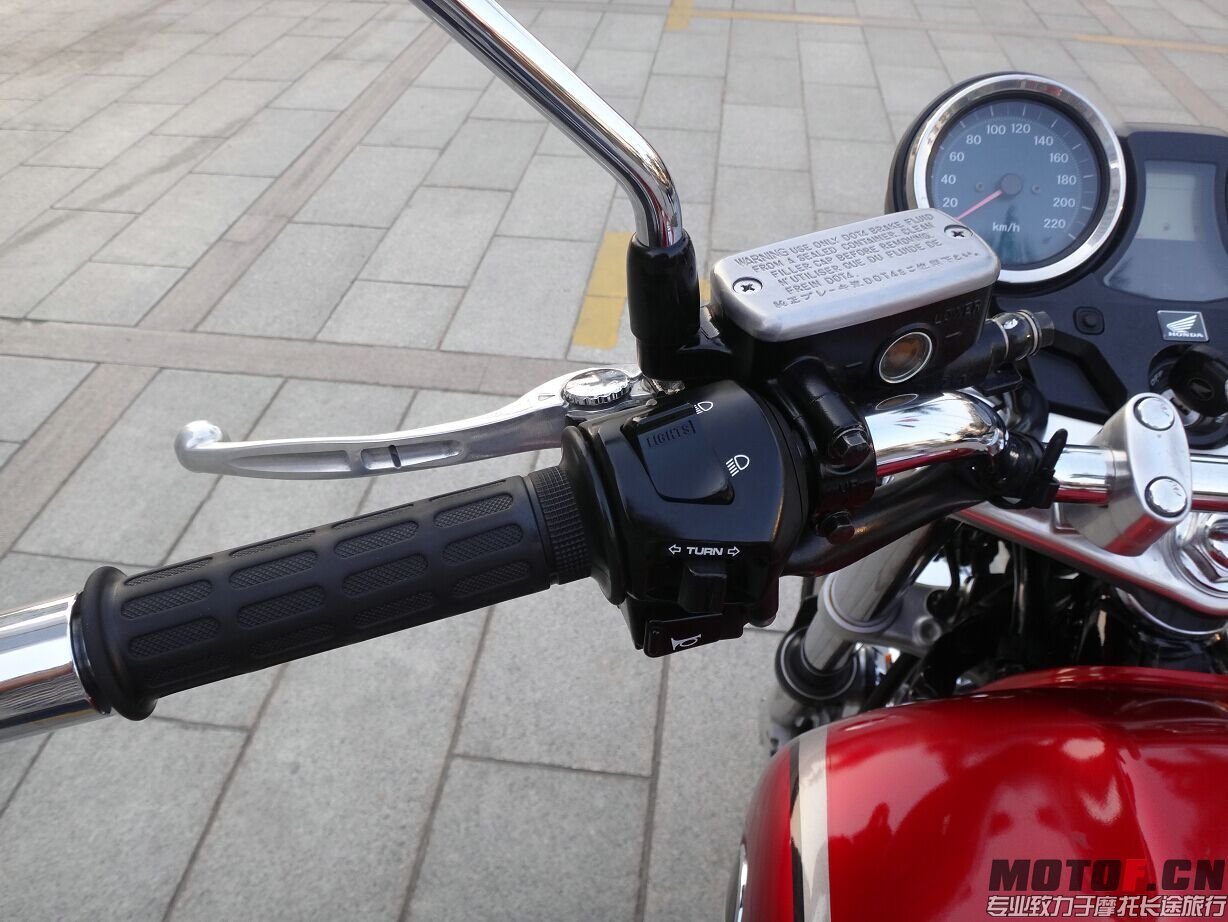 QQ图片20150428145230.jpg