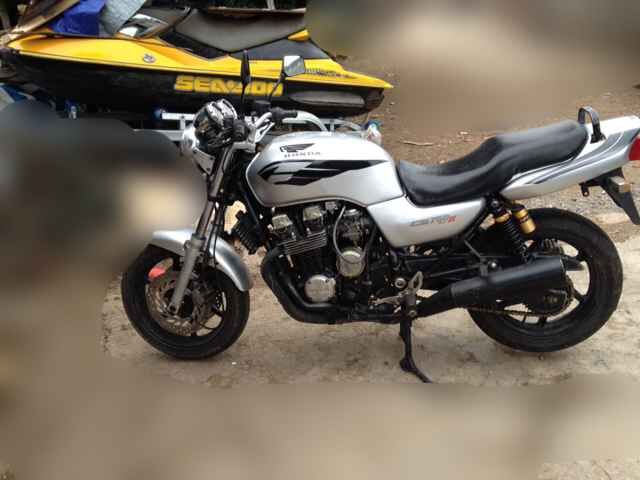 cb750右侧.jpg