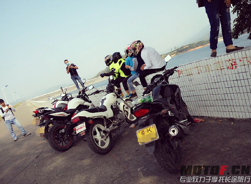 QQ图片20151125185316.png