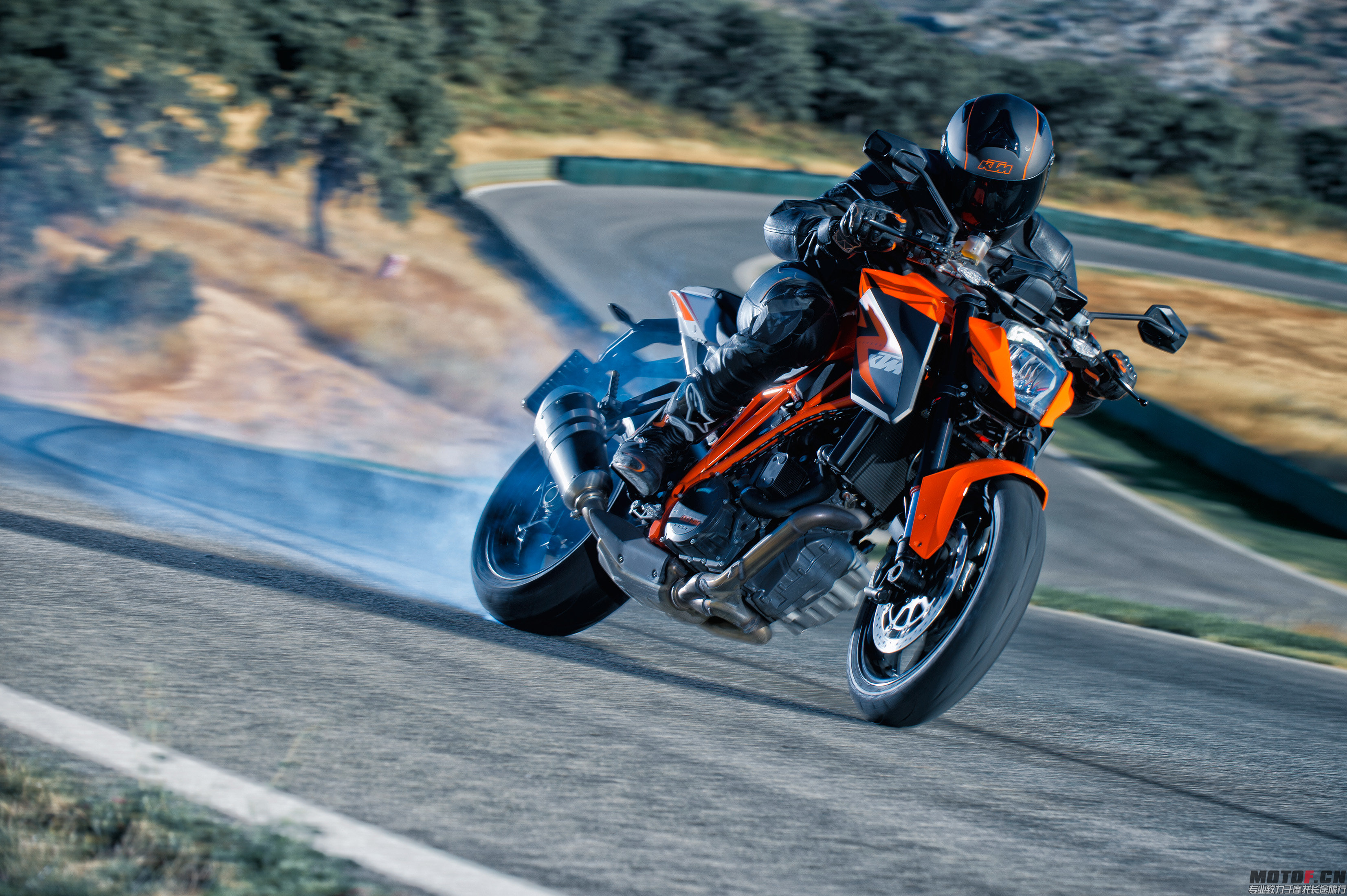 KTM 1290 SUPER DUKE R