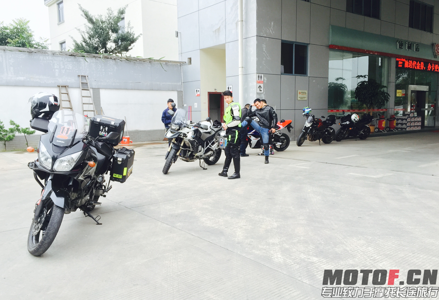 QQ截图20151210221610.png
