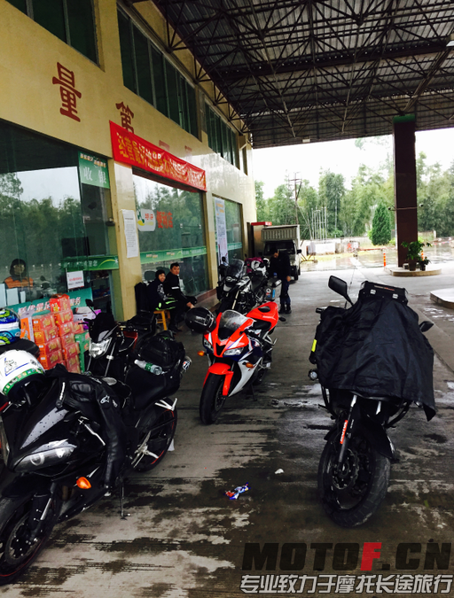 QQ截图20151210221640.png