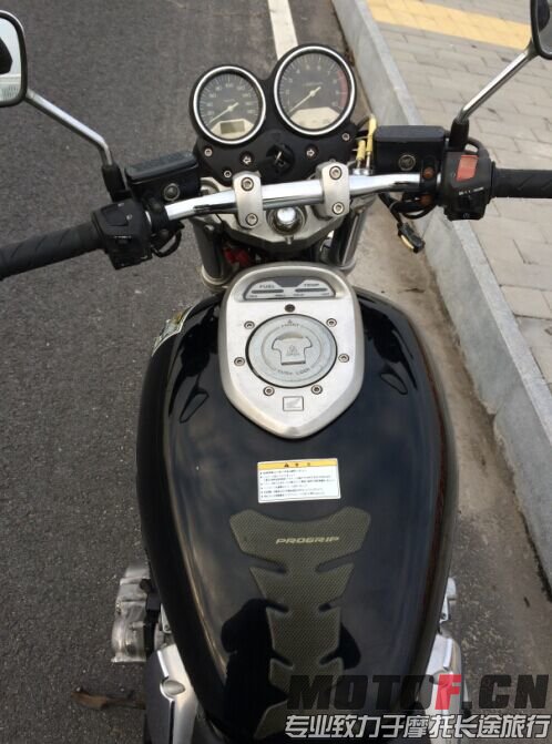 QQ图片20151215010312.jpg