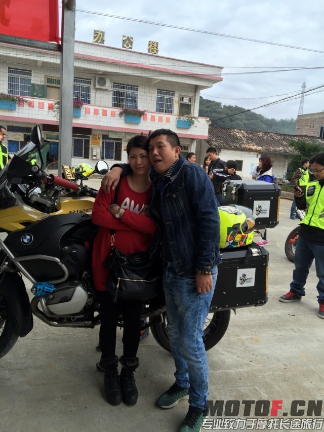 3ca23ab95d1caffe246dc0f89ab7ecc0_big.jpg