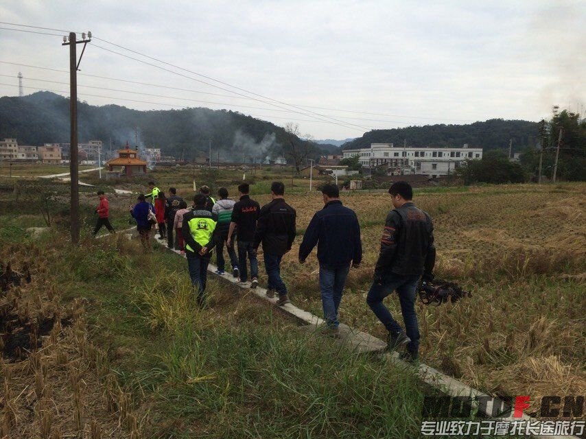 QQ图片20151216231504.jpg