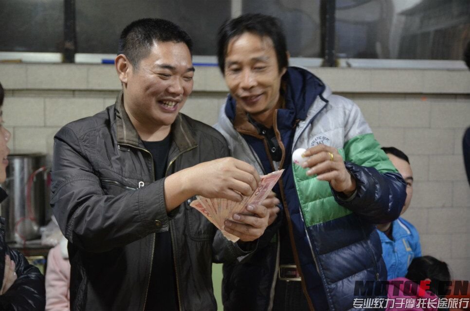 QQ图片20151216231010.jpg