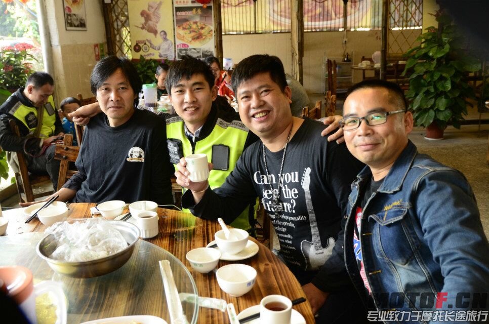 QQ图片20151216231104.jpg