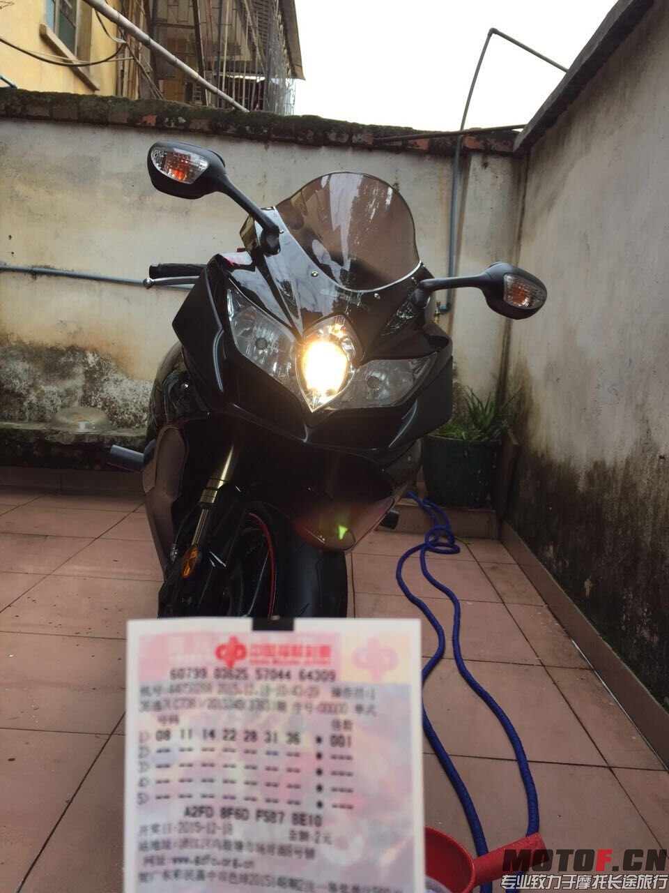QQ图片20151218133001.jpg