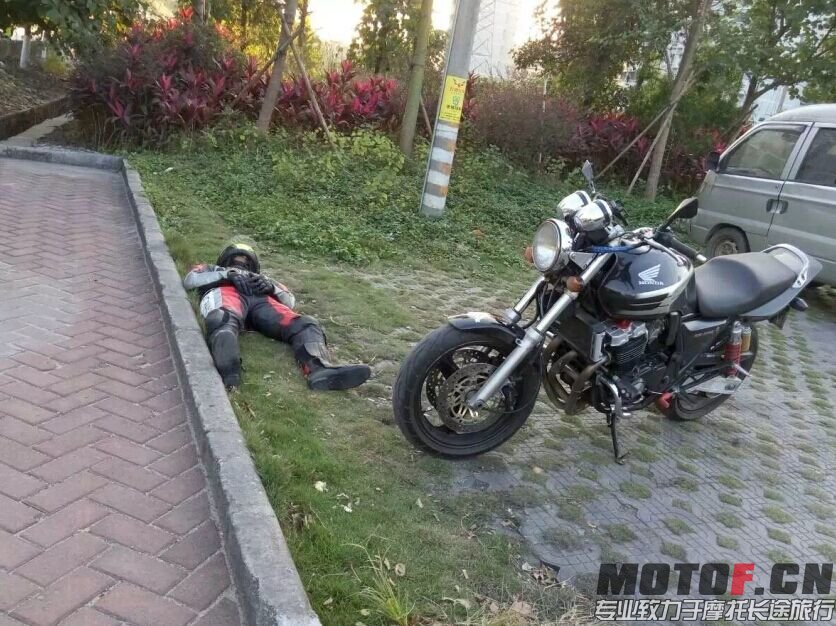 QQ图片20151227023250.jpg