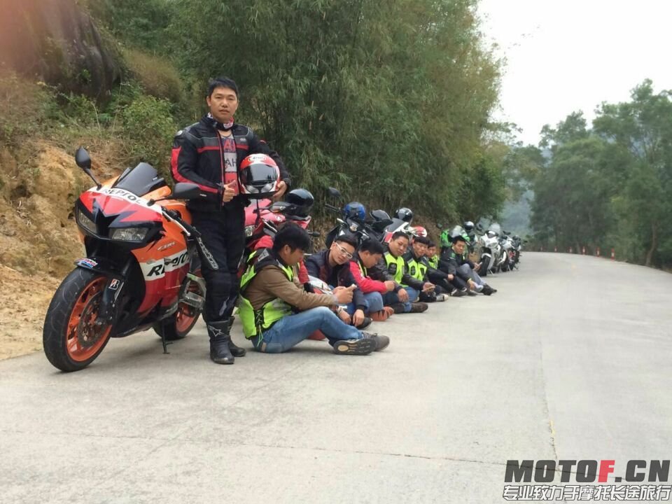 QQ图片20151228021244.jpg