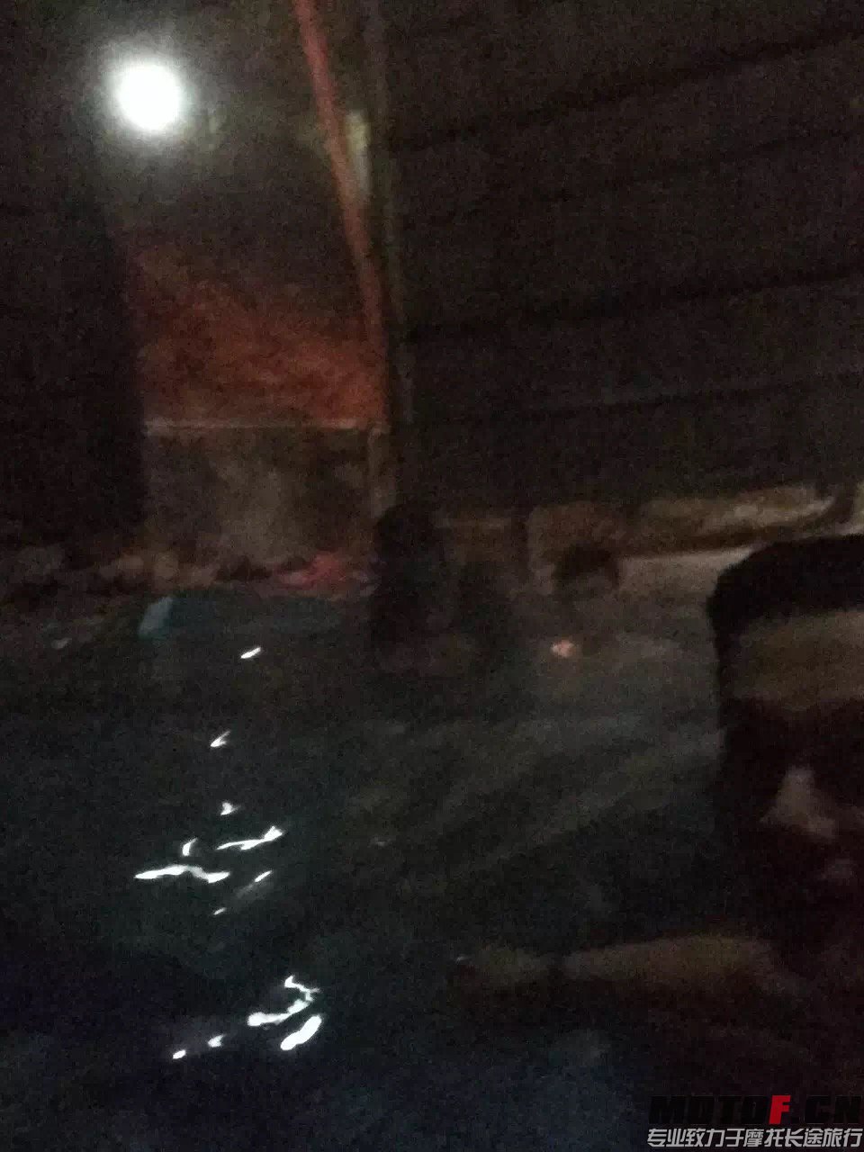 入住酒店然后泡个温泉