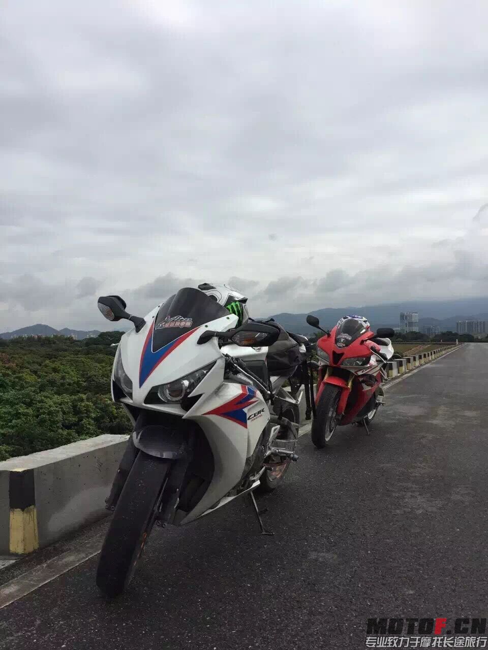 QQ图片20151206090456.jpg