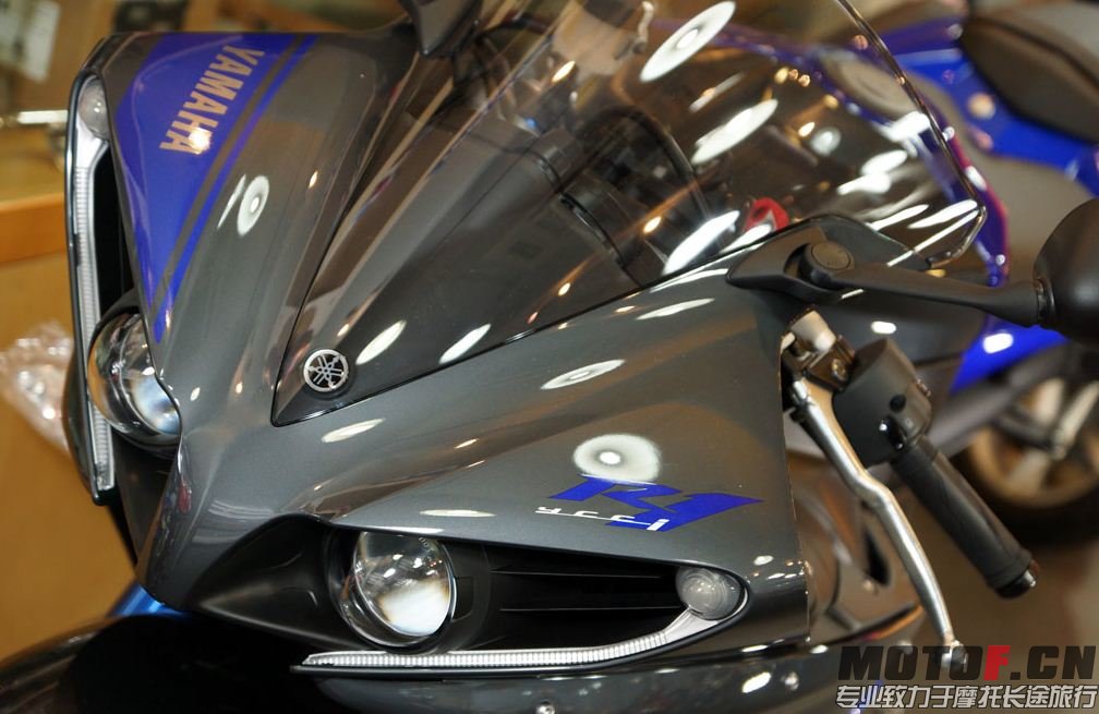 R1