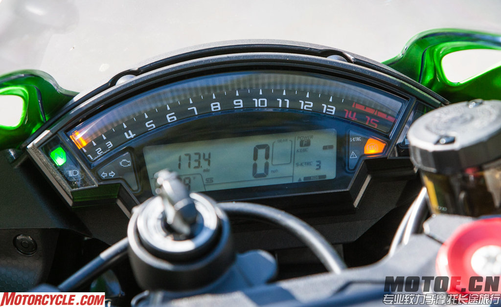 16K-Sportbikes-Kawasaki-Details_EBB9694.jpg