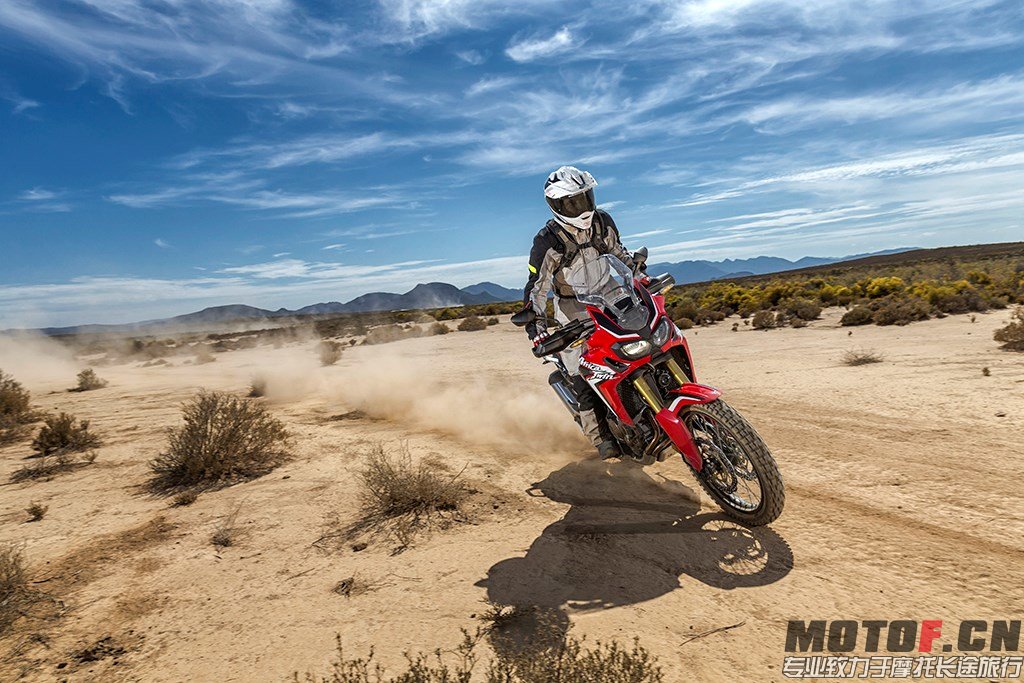 Africa_Twin_006.jpg