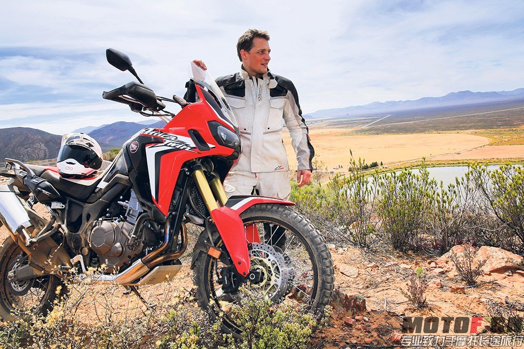 Africa_Twin_009.jpg