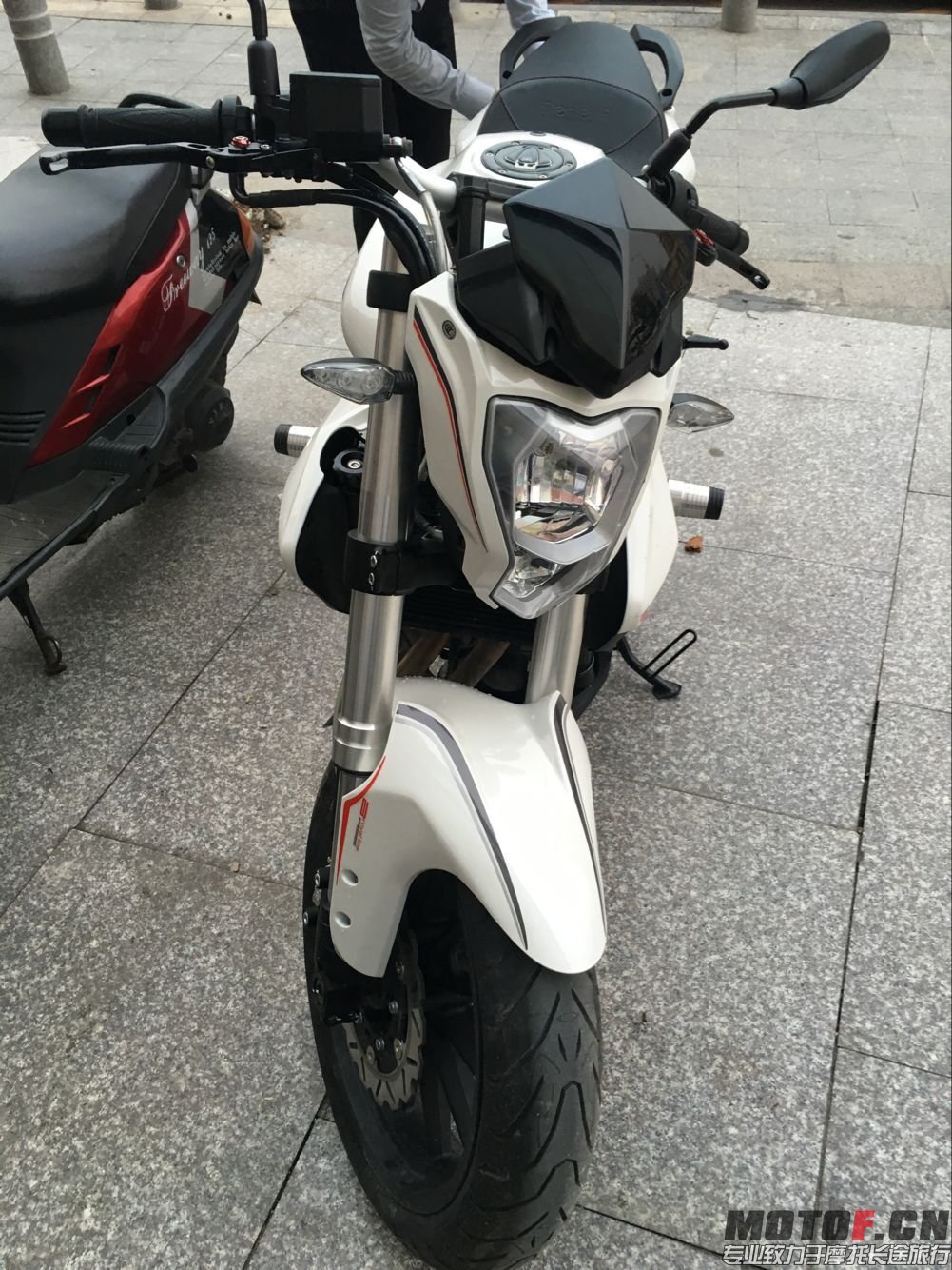 QQ图片20160428113040.jpg