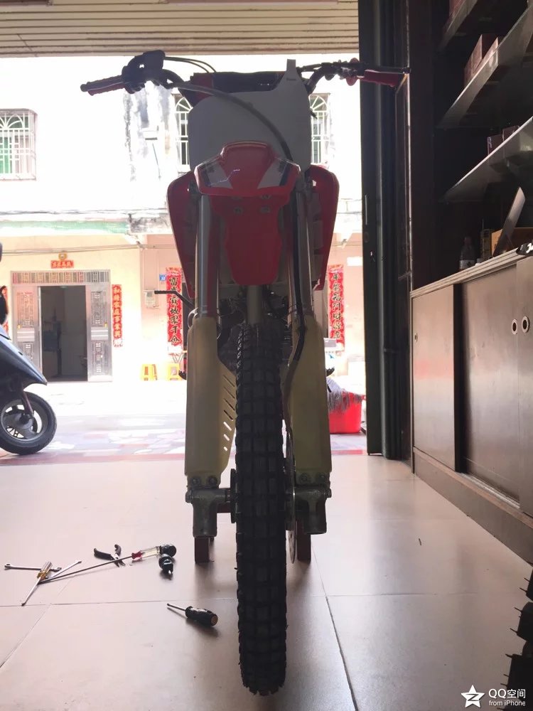 CRF-05.jpg