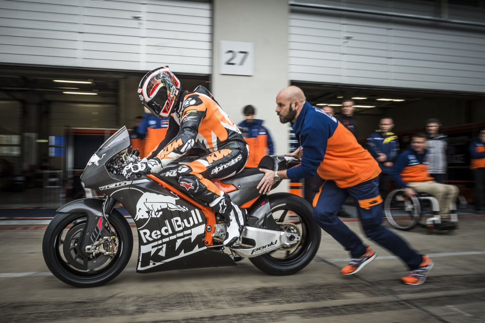 KTM MOTOGP RC16_1.jpg