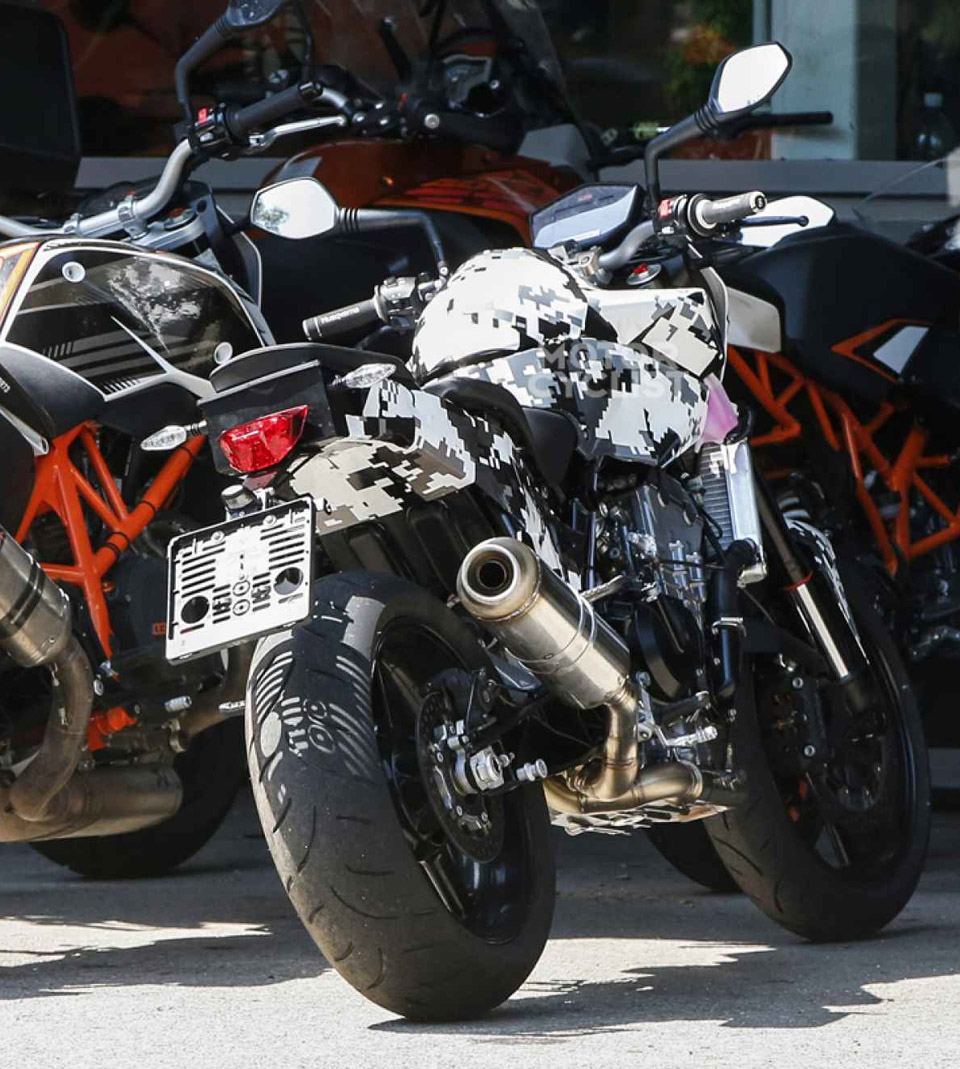 KTM DUKE 800_4.jpg