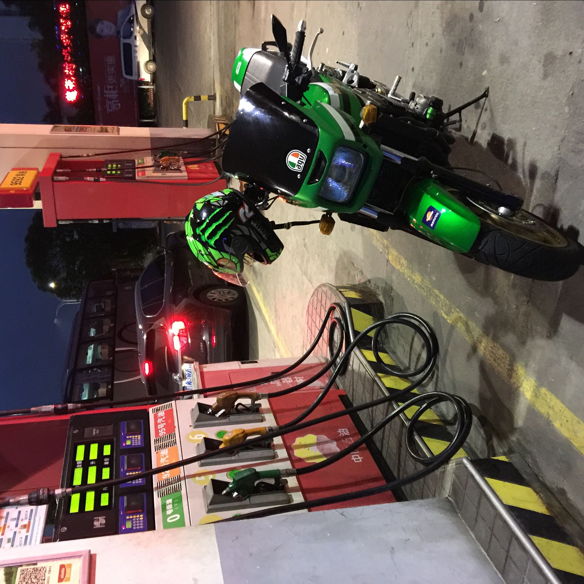 EB59798C2D02AEC21E673C4D8F6EE535.png