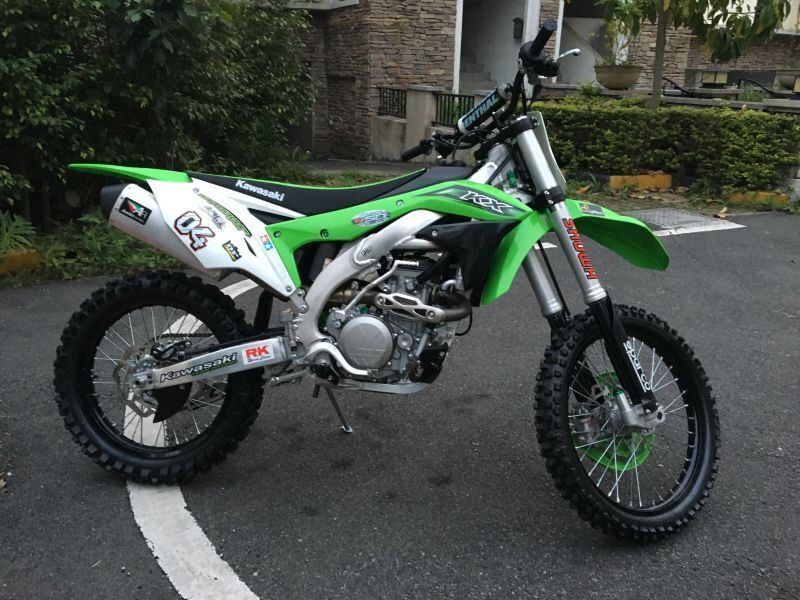 231915bscq2004czr9un93.jpg