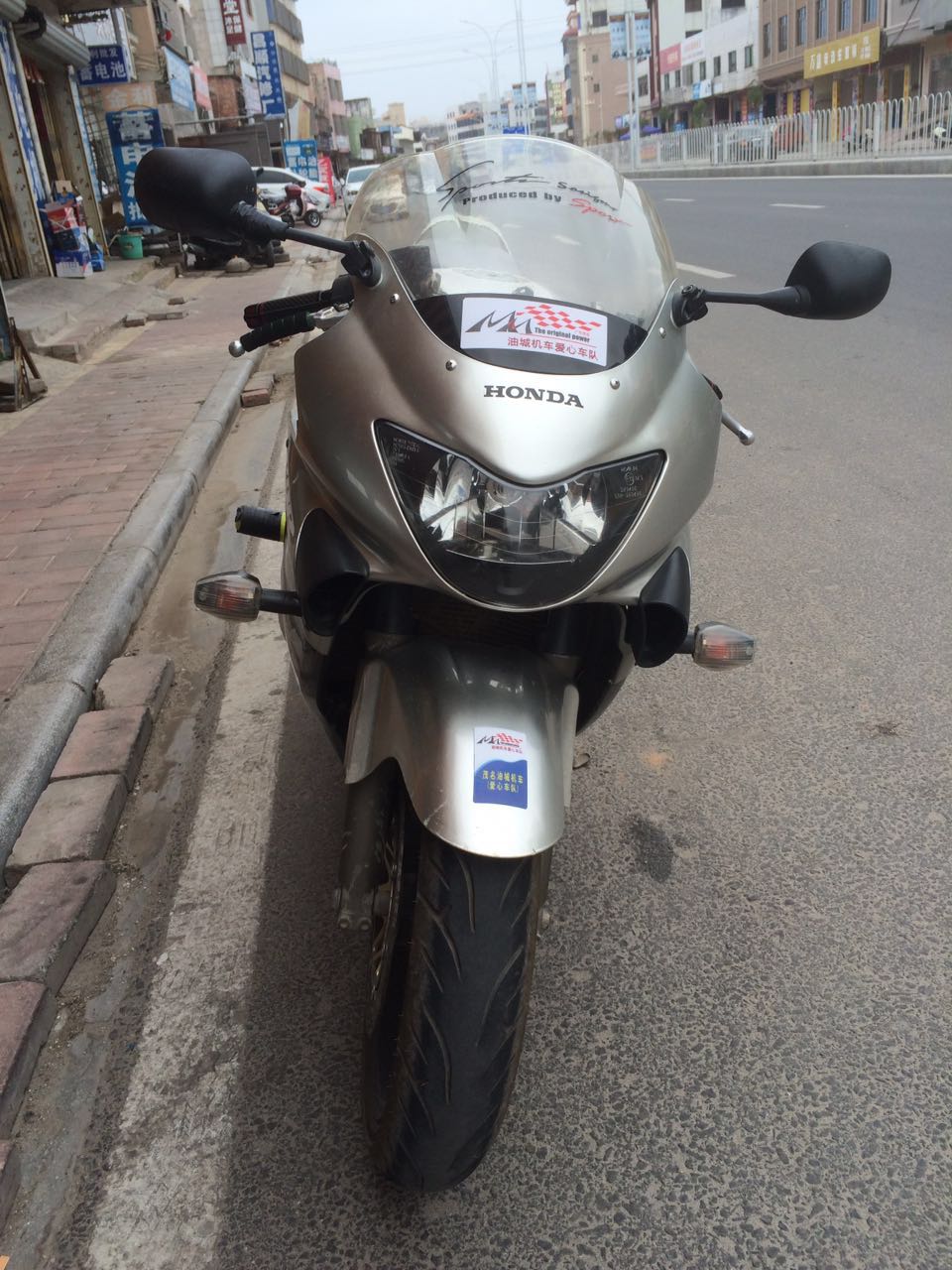 968822004.jpg