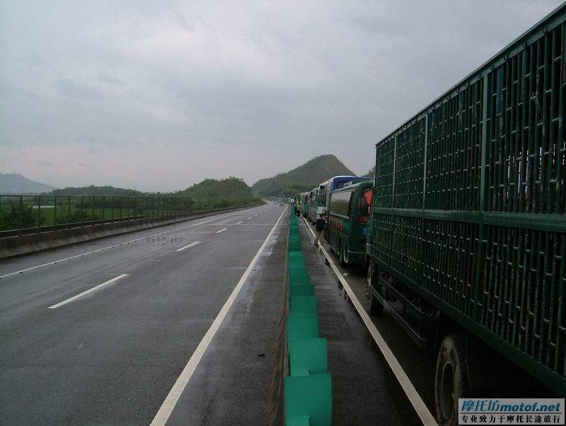 去、、、碣石途中大塞车
