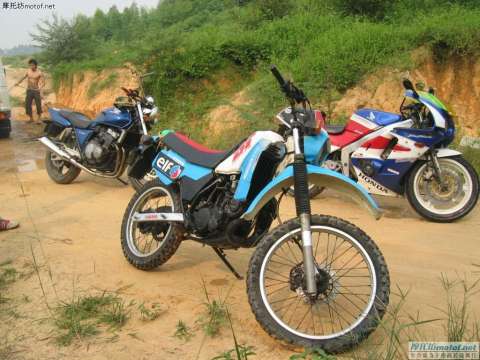DT125爬山车