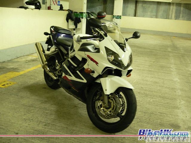 [求助]本田..CBR400CC是台這樣的