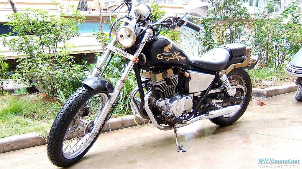 小踏板的价格转让原版原漆HONDA　ＲＥＢＥＬ２５０双缸太子摩托车