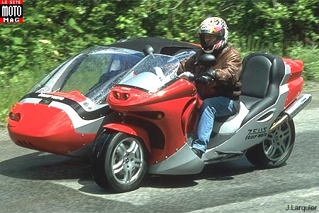 Side-Bike Zeus (2000 cm3)