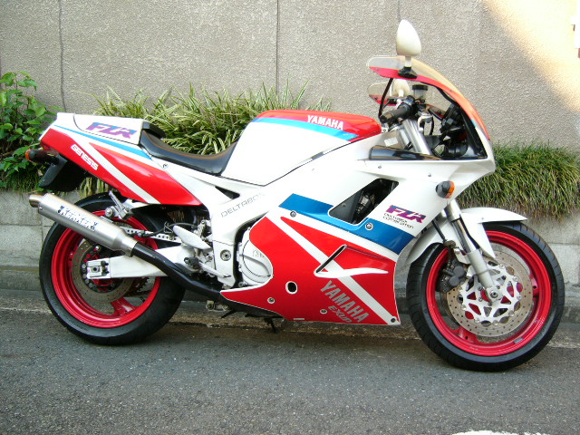 93 ＹＡＭＡＨＡ　ＦＺＲ１０００