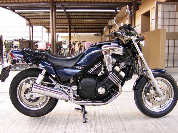 １９８５ Yamaha FZX 750