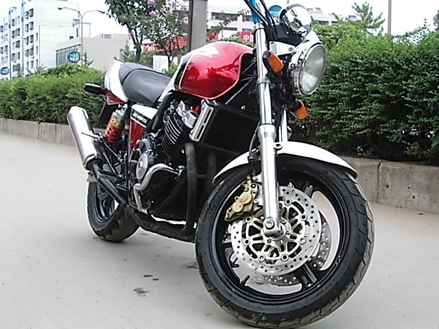 97CB400,谁要?