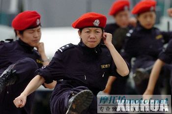 [转帖]强悍的中国女子防暴警察大队