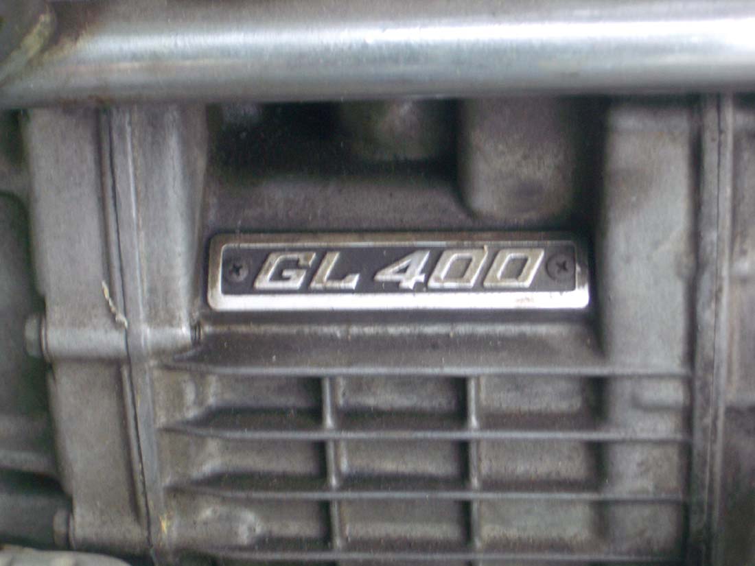 路遇罕见７７年产小金翼ＧＬ４００