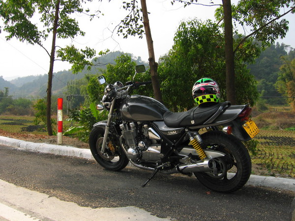 欧版西风1100VS欧版CB750