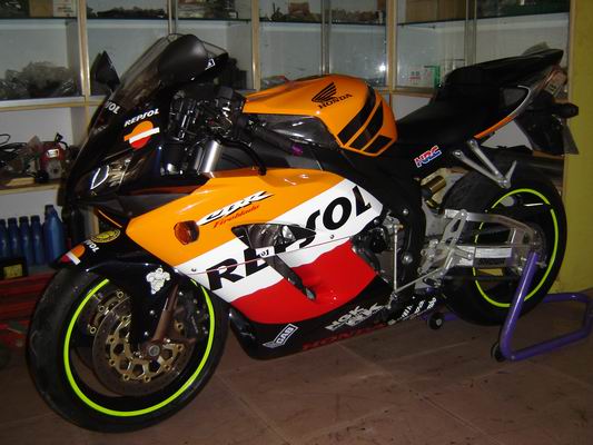 05款ＣＢＲ１０００ＲＲ东莞厚街