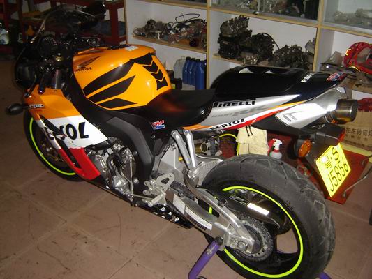 05款ＣＢＲ１０００ＲＲ东莞厚街