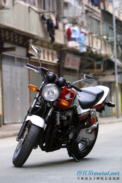 HONDA - CB400SF VTEC II