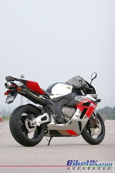 [转帖]夕阳无限好 CBR1000R F5